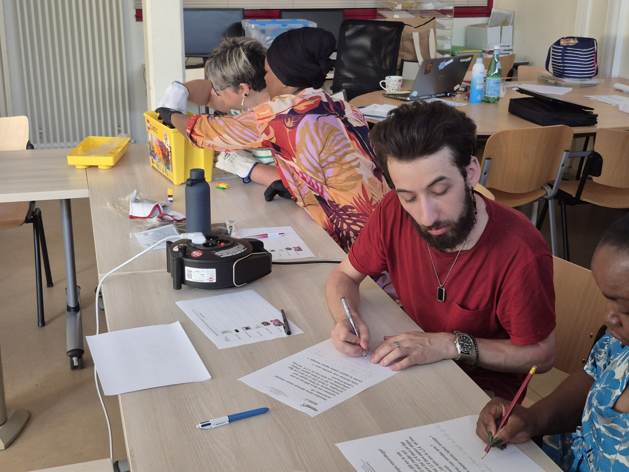 Mise en situation lors de l'atelier handicap