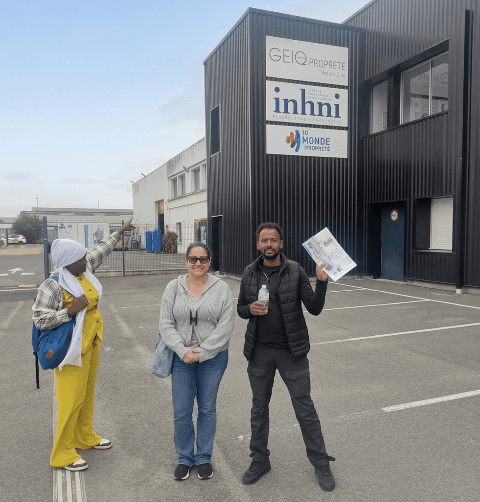 photo stagiaires PCA FLE devant l'INHI