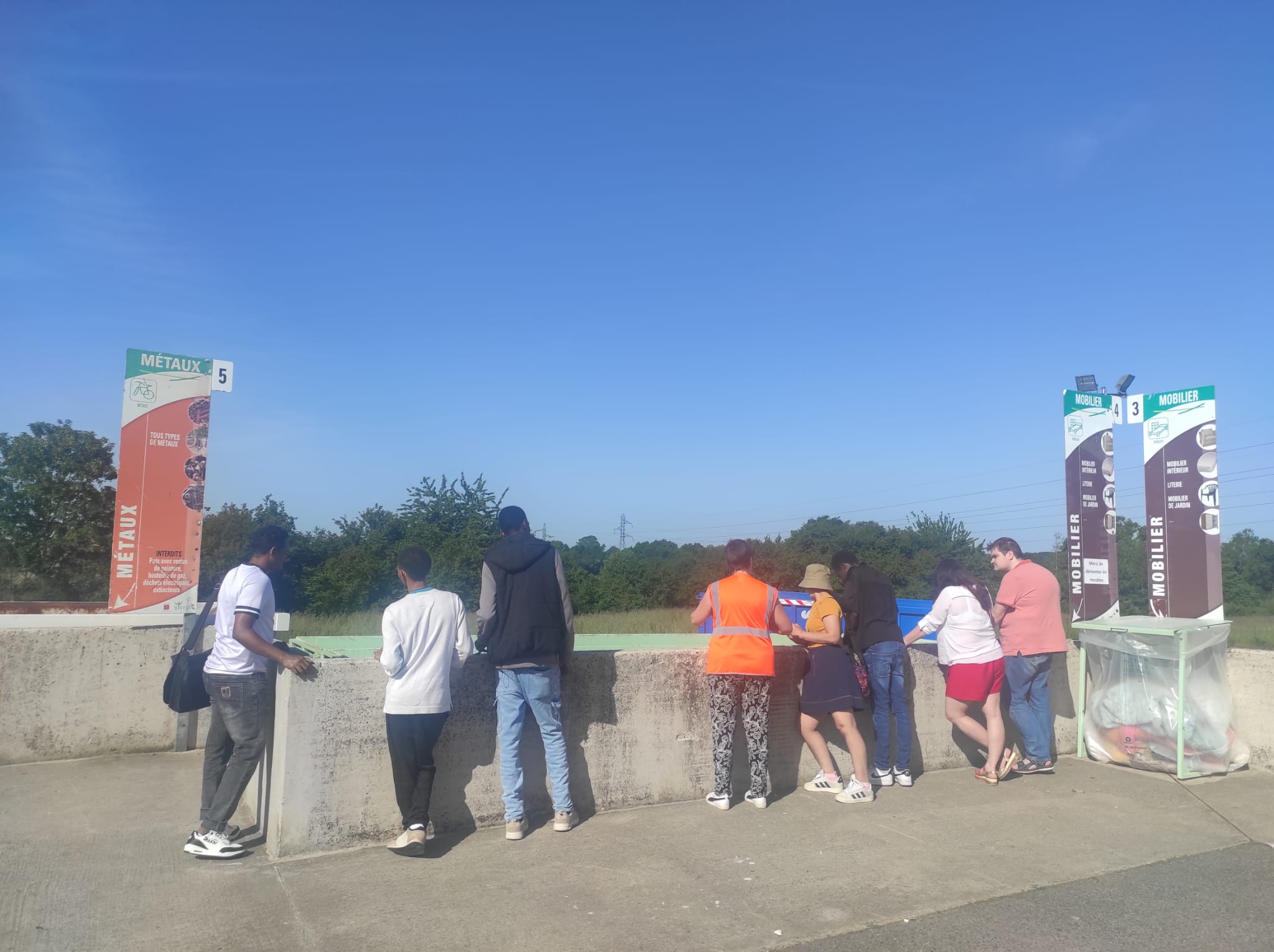 Groupe PCA FLE à la déchèterie d'Anjou Bleu Communauté